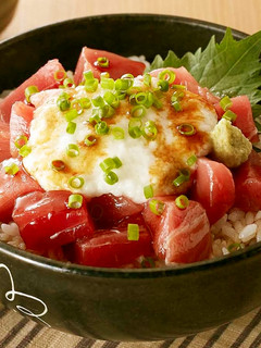 まぐろと長いもの2色丼-レシピのメイン写真