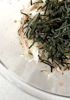 胡麻油風味の納豆と大根のサラダ。-レシピのメイン写真