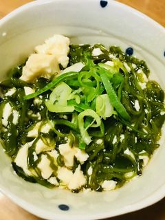 暑さに負けない、つるっとメカブ奴丼-レシピのメイン写真