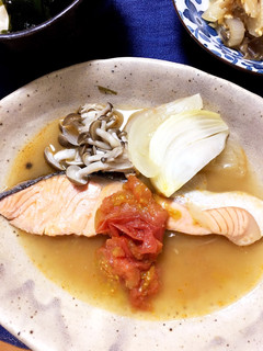 鮭とトマトのフライパン蒸し-レシピのメイン写真