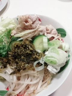 夏野菜と冷しゃぶの冷し塩とんこつラーメン-レシピのメイン写真