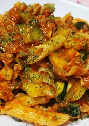 ズッキーニとペンネのトマトソース煮♪-レシピのメイン写真