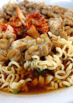キムチ納豆冷やし醤油ラーメン-レシピのメイン写真