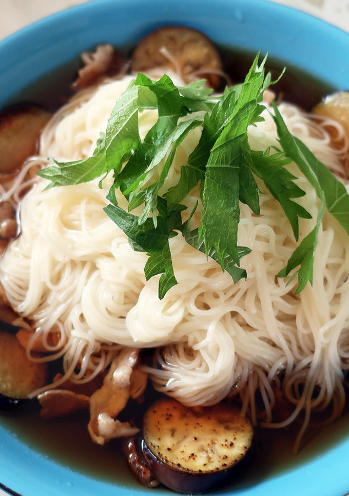 簡単！焼き茄子と豚バラの冷やしそうめん-レシピのメイン写真