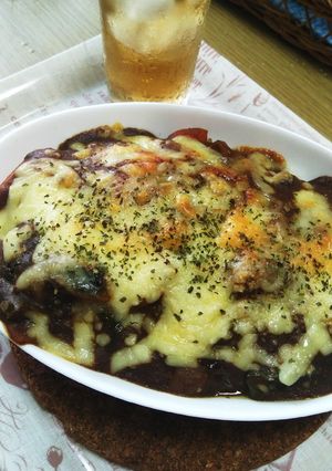 カレーリメイクチーズたっぷり黒焼きカレー-レシピのメイン写真