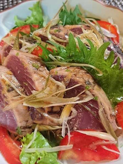 カツオのたたき~からしゴマ油だれ-レシピのメイン写真