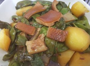 中華・豚皮とジャガイモとインゲンの炒め煮-レシピのメイン写真
