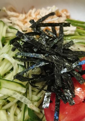 簡単☆夏野菜サラダそば-レシピのメイン写真