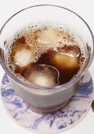 冷たい美味しいインスタントアイスコーヒー-レシピのメイン写真
