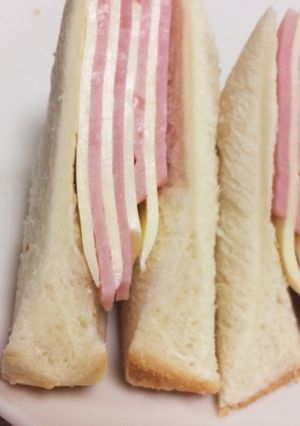 ハムチーズのストライプサンドウィッチ-レシピのメイン写真