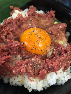 コンビーフのユッケもどき丼-レシピのメイン写真