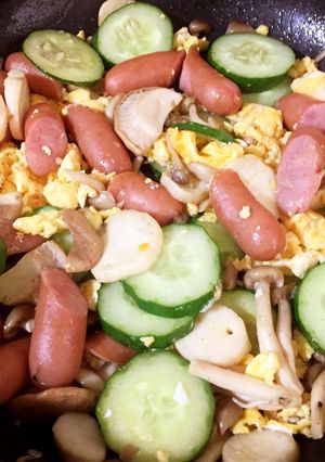 お弁当にも！きのこときゅうりの卵炒め-レシピのメイン写真