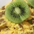 納豆オムレツキウイのせ