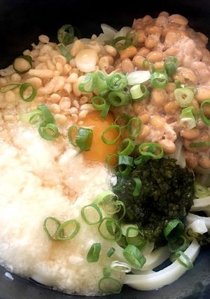 簡単！お好みのっけて釜玉うどん-レシピのメイン写真