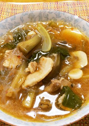 ”ピリ辛”ブタ小間とニンニクのスープ-レシピのメイン写真