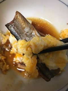 超簡単 さんまの蒲焼缶詰炒り卵-レシピのメイン写真