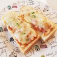 プチトマトとキムチのチーズトースト