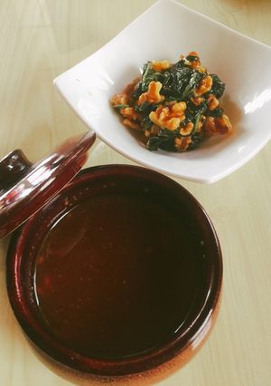 万能甘味噌を使って「クルミの大葉和え」-レシピのメイン写真