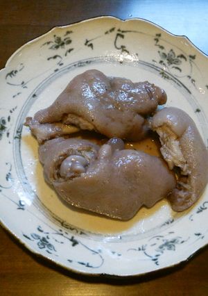 ただ煮るだけ！スペイン風豚足の赤ワイン煮-レシピのメイン写真