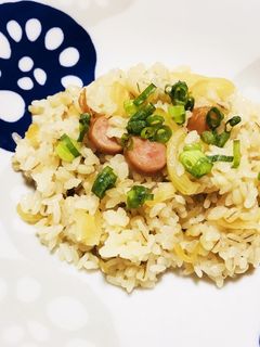 簡単!ウインナーと玉ねぎの混ぜピラフ★-レシピのメイン写真