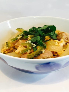 ゴーヤ入り親子丼-レシピのメイン写真