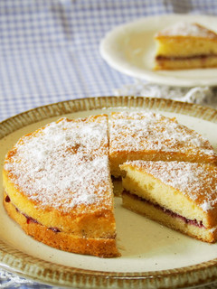 ビクトリアケーキ♪ブルベリーソースで♪-レシピのメイン写真