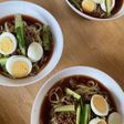 給食の味噌ラーメン の スープ