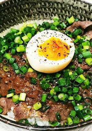 牛薄切り肉で満足ステーキ丼❤-レシピのメイン写真