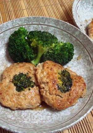 [金のごまだれ]でサラダ風ハンバーグ♪-レシピのメイン写真