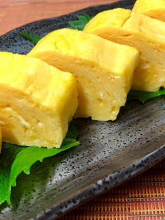 ママのふわふわ色鮮やかな卵焼き-レシピのメイン写真