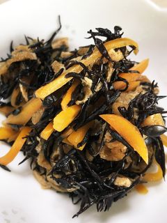 簡単!常備菜!材料3つ!生ひじきの煮物-レシピのメイン写真