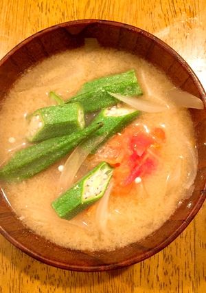 いりこで簡単♪トマトとオクラの味噌汁-レシピのメイン写真