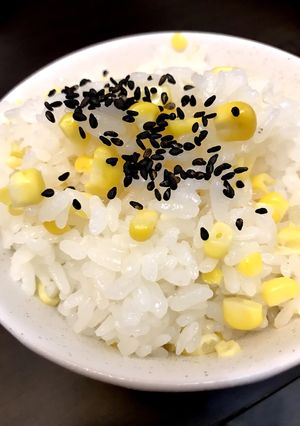 芯も一緒に丸っと1本！トウモロコシご飯-レシピのメイン写真