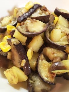 茄子とじゃがいもとコーンのバター炒め-レシピのメイン写真