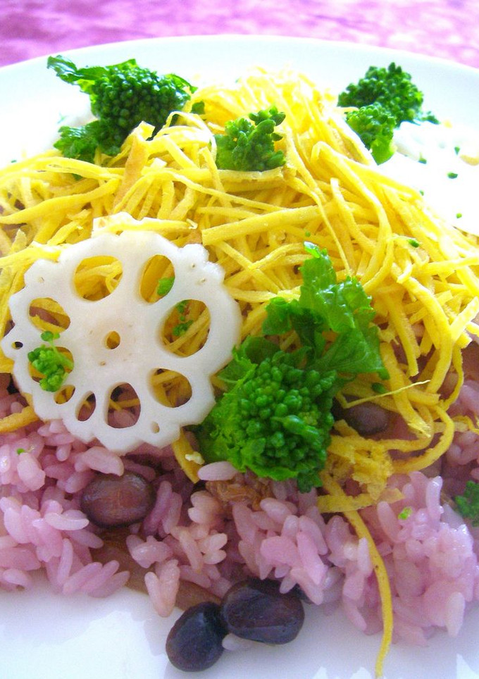 ピンクが綺麗！●黒豆ご飯のちらし寿司●-レシピのメイン写真