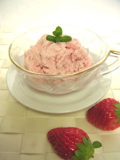 苺のアイスクリーム-レシピのメイン写真
