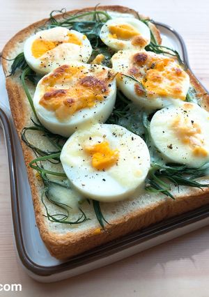 おかひじきとゆで卵のチーズトースト-レシピのメイン写真