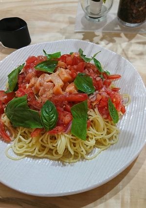 サーモンとトマトの冷製フェデリーニ-レシピのメイン写真