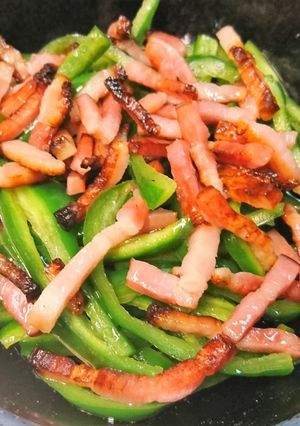 夏は生ピーマン&ベーコンでビール飲もう-レシピのメイン写真