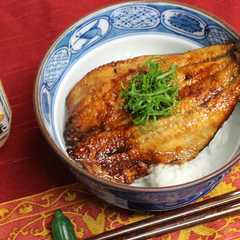 รูปของ 土用のかば焼き_イワシでうなぎもどき