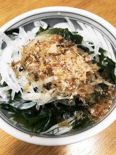 わかめと玉ねぎのサッパリサラダ☆-レシピのメイン写真