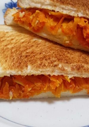 朝食にもお弁当にも人参のホットサンド-レシピのメイン写真