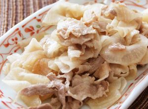 簡単うま！薄切り大根と豚バラの麺つゆ炒め-レシピのメイン写真