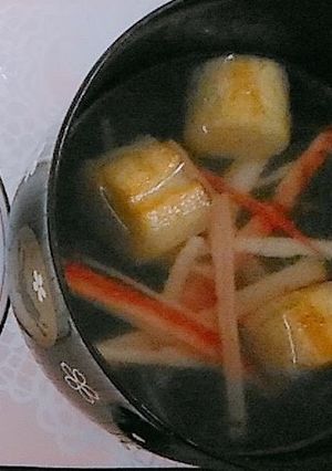 もずくとカニカマのお吸い物-レシピのメイン写真