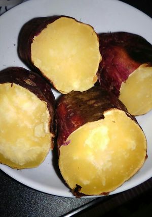 初のオーブンレンジで焼きいも-レシピのメイン写真