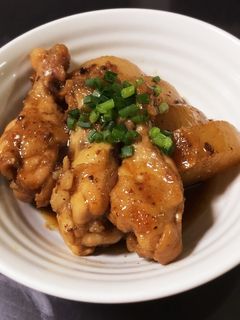 夏にぴったり★手羽元と大根の煮物。-レシピのメイン写真
