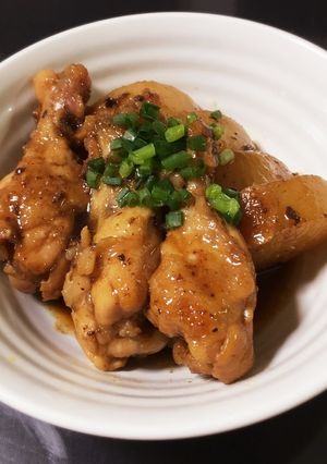 夏にぴったり★手羽元と大根の煮物。-レシピのメイン写真