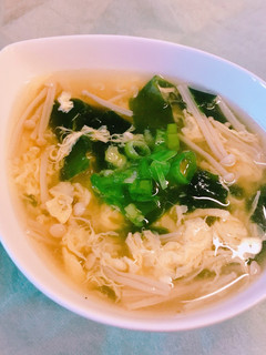 超簡単!ワカメのふわふわ卵の中華スープ-レシピのメイン写真