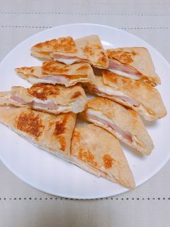 ベーコンとチーズの油揚げはさみ焼き-レシピのメイン写真
