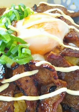 温泉卵のせカルビ丼-レシピのメイン写真